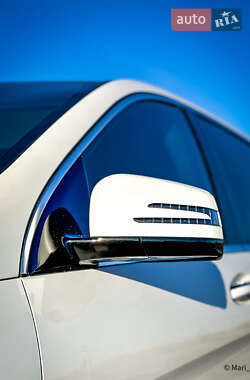 Минивэн Mercedes-Benz R-Class 2012 в 