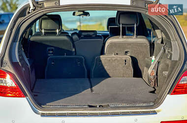 Минивэн Mercedes-Benz R-Class 2012 в 