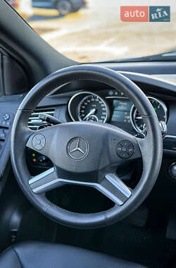 Минивэн Mercedes-Benz R-Class 2012 в 