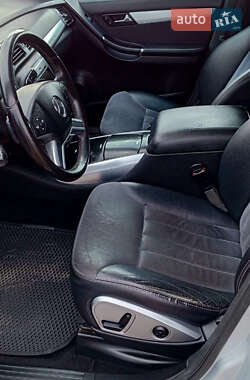 Мінівен Mercedes-Benz R-Class 2009 в 