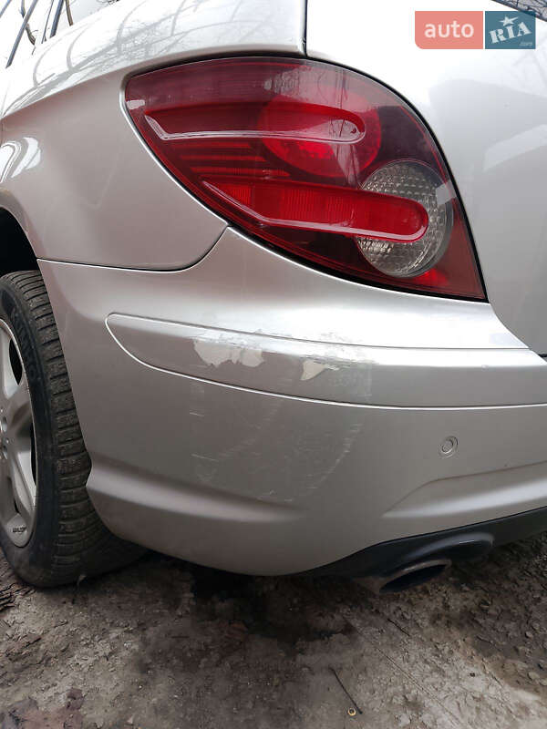 Минивэн Mercedes-Benz R-Class 2009 в Великодолинском