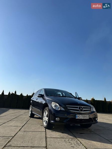 Mercedes-Benz R-Class