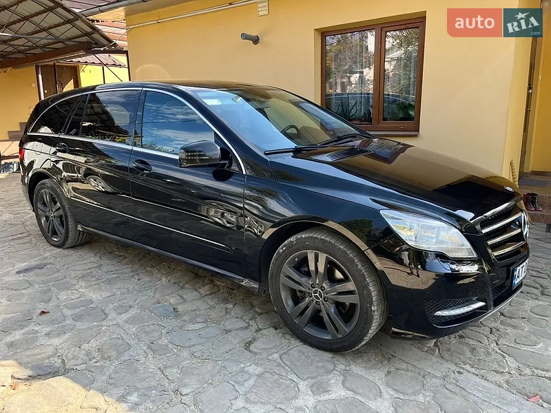 Mercedes-Benz R-Class 2011