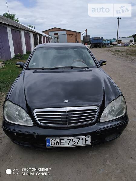 Mercedes-Benz S 320