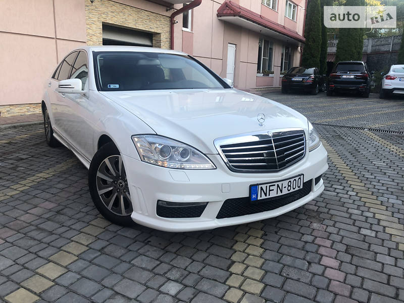 Mercedes-Benz S 320