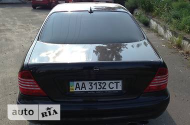 Седан Mercedes-Benz S-Class 2004 в 