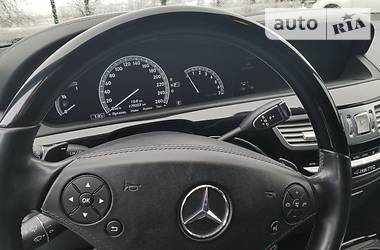 Седан Mercedes-Benz S-Class 2012 в 