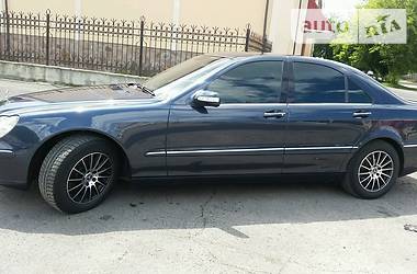 Седан Mercedes-Benz S-Class 2004 в Долині