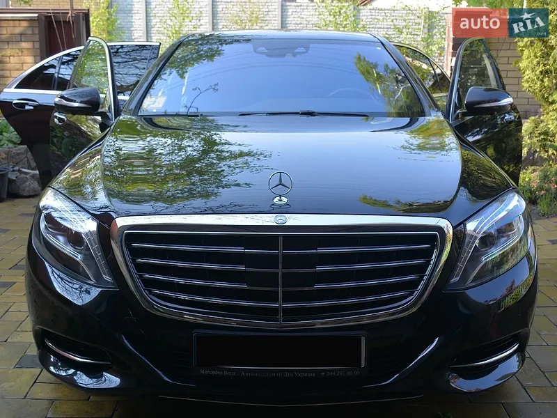 Mercedes-Benz S-Class
