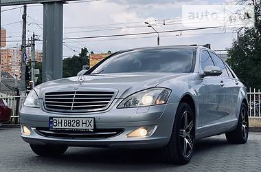 Седан Mercedes-Benz S-Class 2006 в 