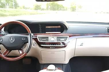 Седан Mercedes-Benz S-Class 2008 в 