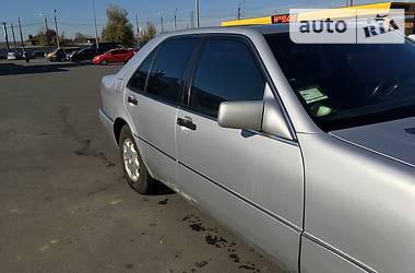 Седан Mercedes-Benz S-Class 1992 в 