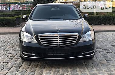 Седан Mercedes-Benz S-Class 2011 в Киеве