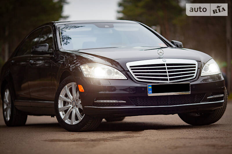 Седан Mercedes-Benz S-Class 2013 в 