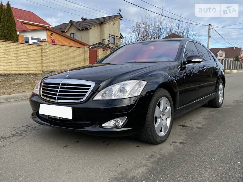 Седан Mercedes-Benz S-Class 2009 в 