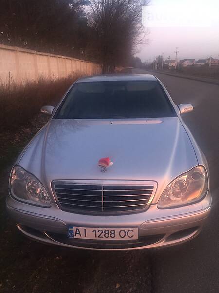 Седан Mercedes-Benz S-Class 2004 в Макарове