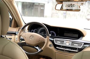 Седан Mercedes-Benz S-Class 2011 в 