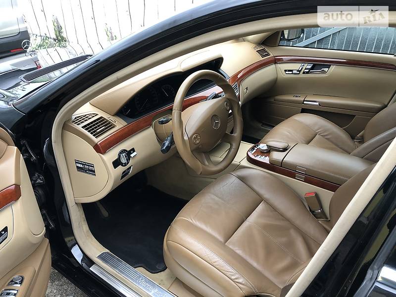 Седан Mercedes-Benz S-Class 2006 в 