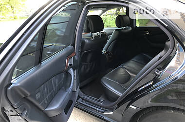 Седан Mercedes-Benz S-Class 2005 в 