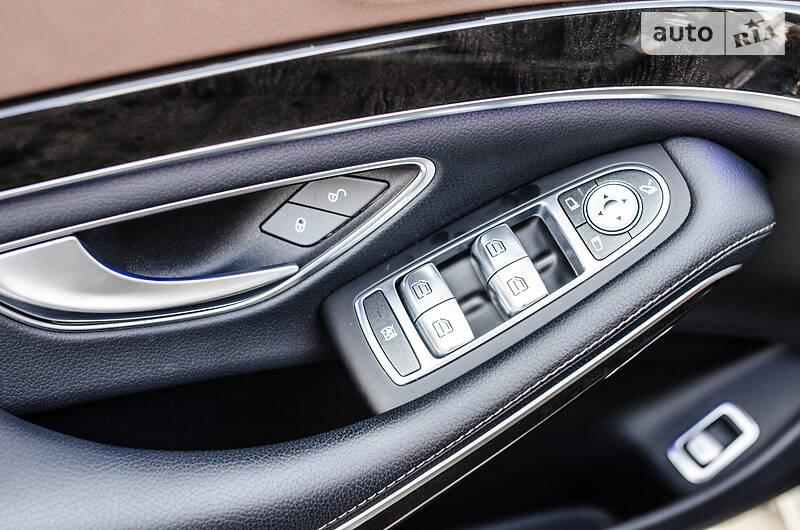 Седан Mercedes-Benz S-Class 2016 в Києві фото 67 Седан Mercedes-Benz S-Class 2016 в Києві
