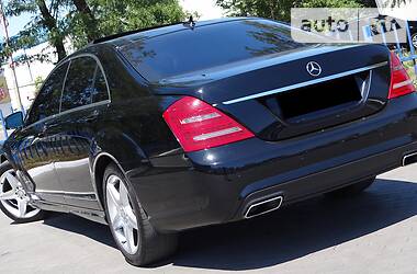 Седан Mercedes-Benz S-Class 2012 в 
