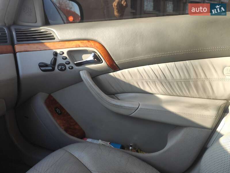 Седан Mercedes-Benz S-Class 2001 в Черкасах