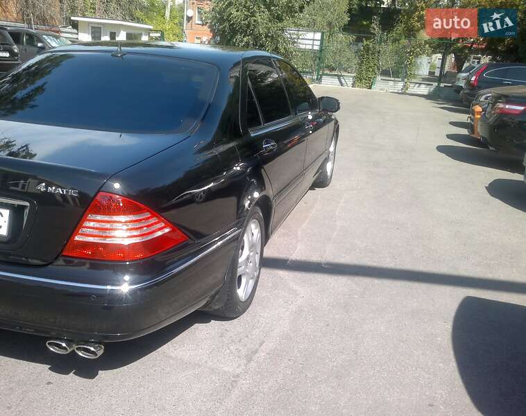Седан Mercedes-Benz S-Class 2004 в Дніпрі