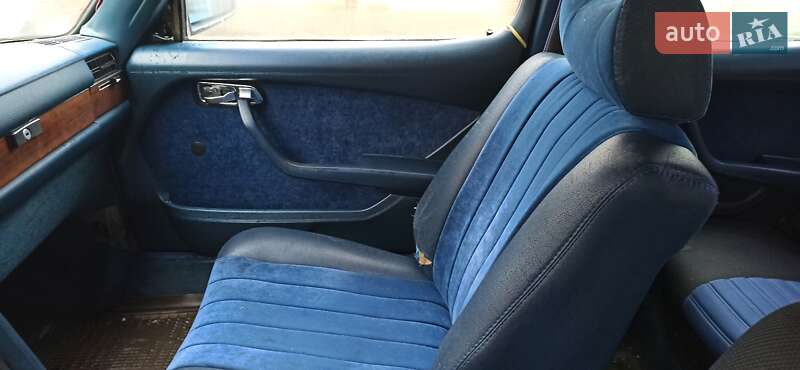 Седан Mercedes-Benz S-Class 1979 в Гайсину