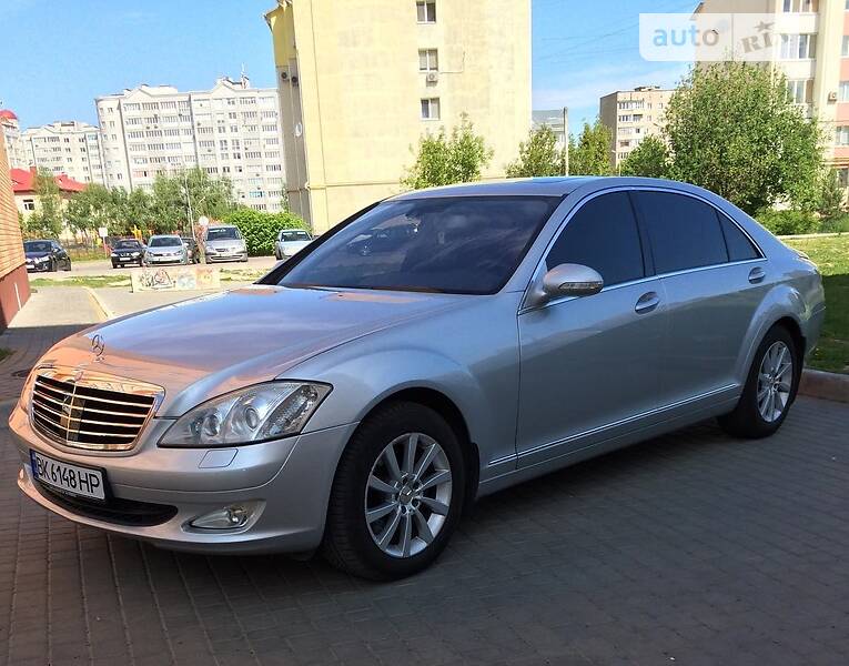 Седан Mercedes-Benz S-Class 2009 в Рівному