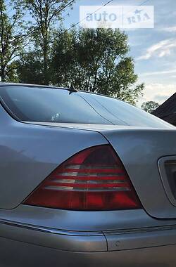 Седан Mercedes-Benz S-Class 2005 в Львове