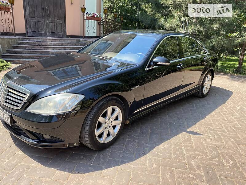 Позашляховик / Кросовер Mercedes-Benz S-Class 2006 в Олександрії