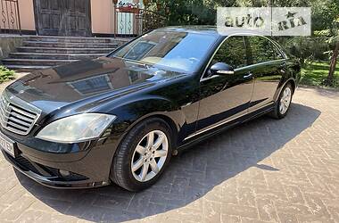 Позашляховик / Кросовер Mercedes-Benz S-Class 2006 в Олександрії