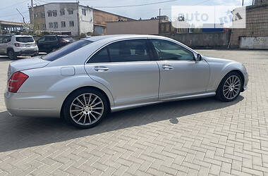 Седан Mercedes-Benz S-Class 2008 в Ровно