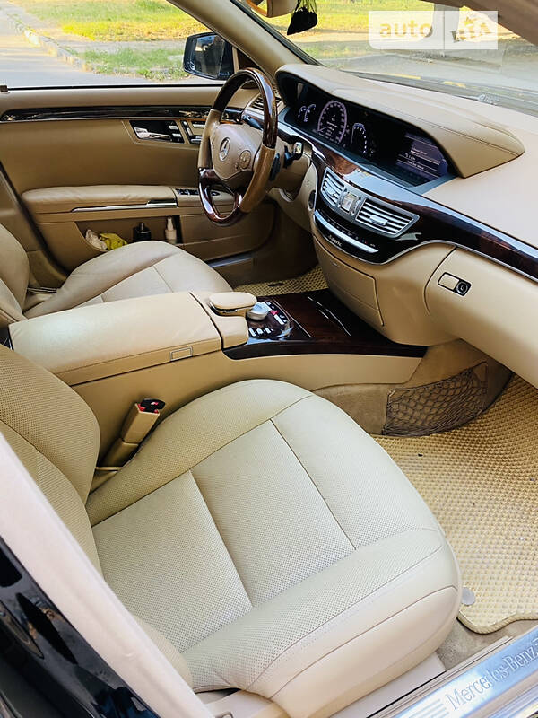 Седан Mercedes-Benz S-Class 2013 в Львові