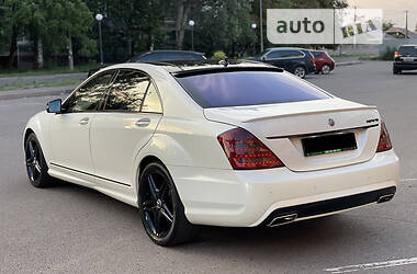 Седан Mercedes-Benz S-Class 2011 в Кривому Розі