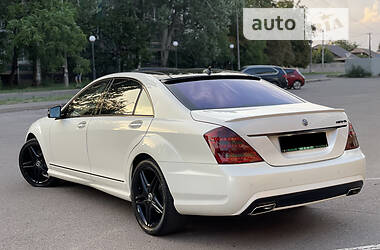 Седан Mercedes-Benz S-Class 2011 в Кривому Розі