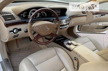 Седан Mercedes-Benz S-Class 2011 в Кривому Розі