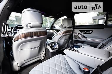 Седан Mercedes-Benz S-Class 2021 в 