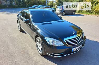 Седан Mercedes-Benz S-Class 2012 в Виннице