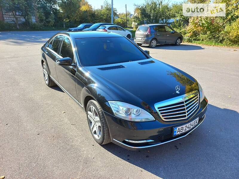 Mercedes-Benz S-Class 2012