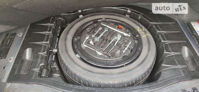 Седан Mercedes-Benz S-Class 2002 в Києві