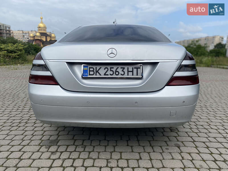 Седан Mercedes-Benz S-Class 2006 в Львові