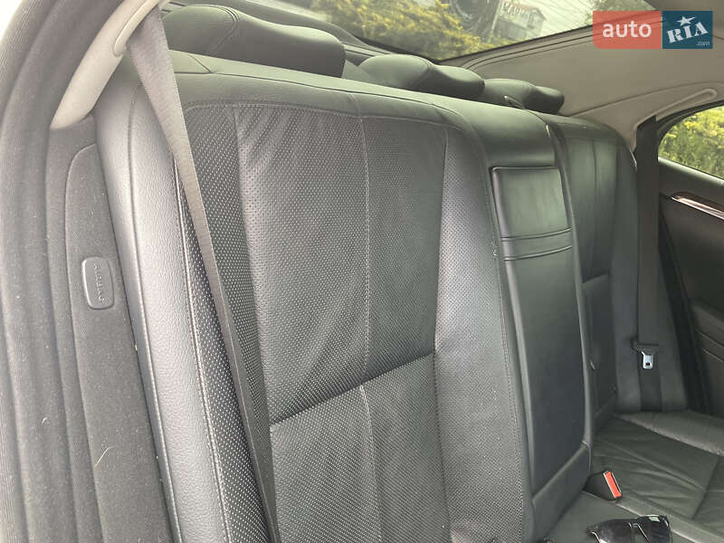 Седан Mercedes-Benz S-Class 2006 в Львові