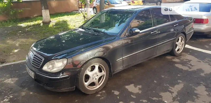 Mercedes-Benz S-Class