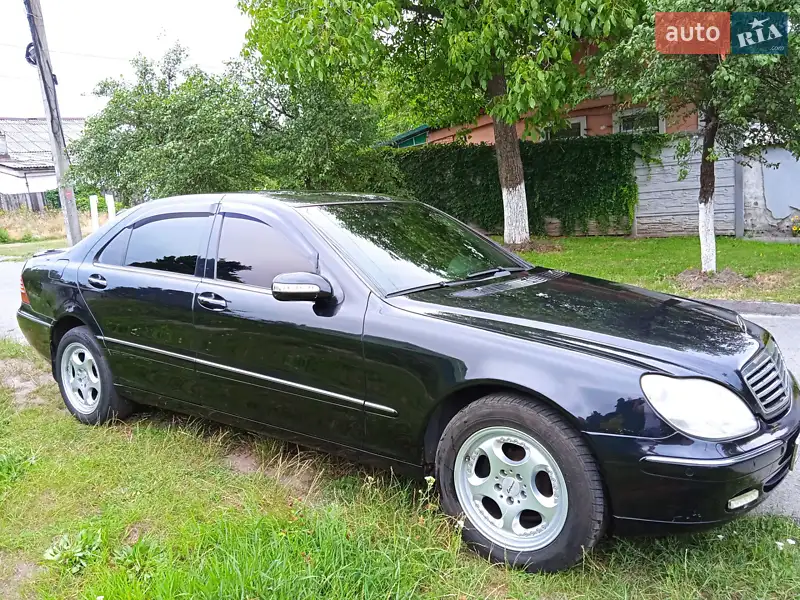 Mercedes-Benz S-Class