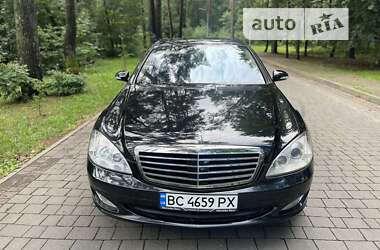 Седан Mercedes-Benz S-Class 2009 в 