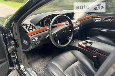 Седан Mercedes-Benz S-Class 2009 в 
