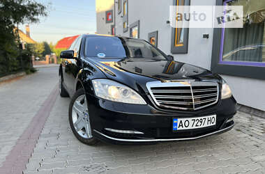 Седан Mercedes-Benz S-Class 2010 в Черновцах