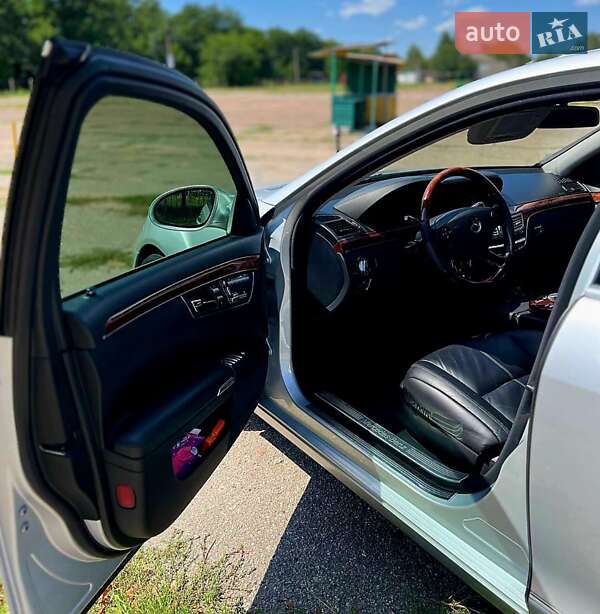 Седан Mercedes-Benz S-Class 2007 в Кропивницькому