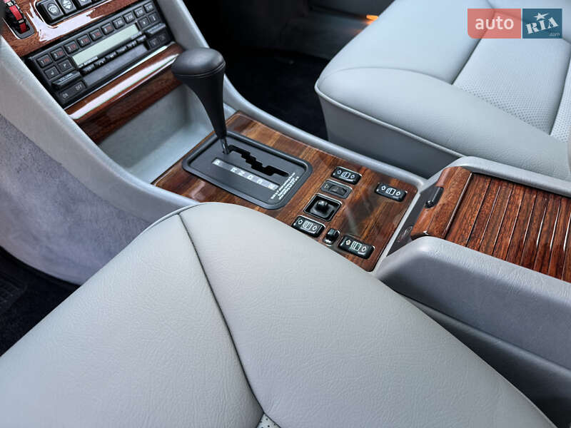 Седан Mercedes-Benz S-Class 1991 в Житомире